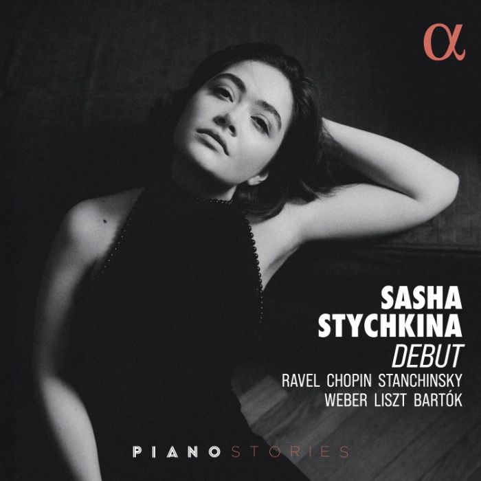 Sasha Stychkina - Debut